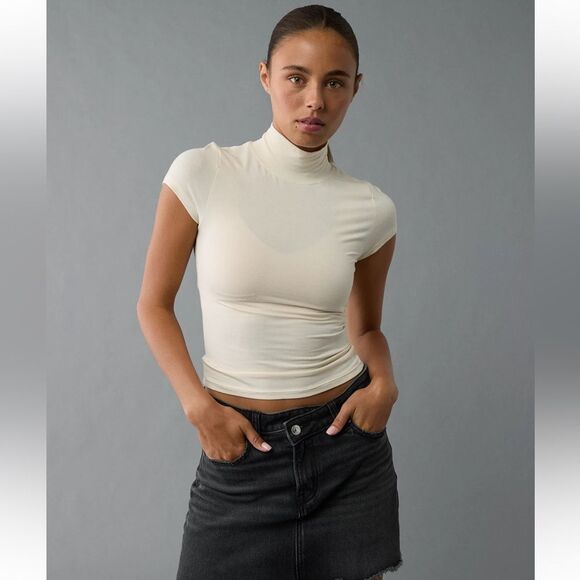 AE M Cream Cropped Soft & Sexy Mock Neck Short Sleeve Jersey T-Shirt - Picture 3 of 13